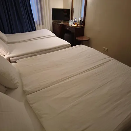 Feronya Hotel Istanbul Exterior photo