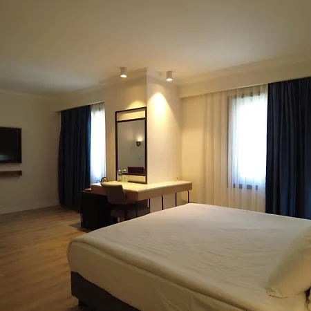 Feronya Hotel Istanbul Exterior photo