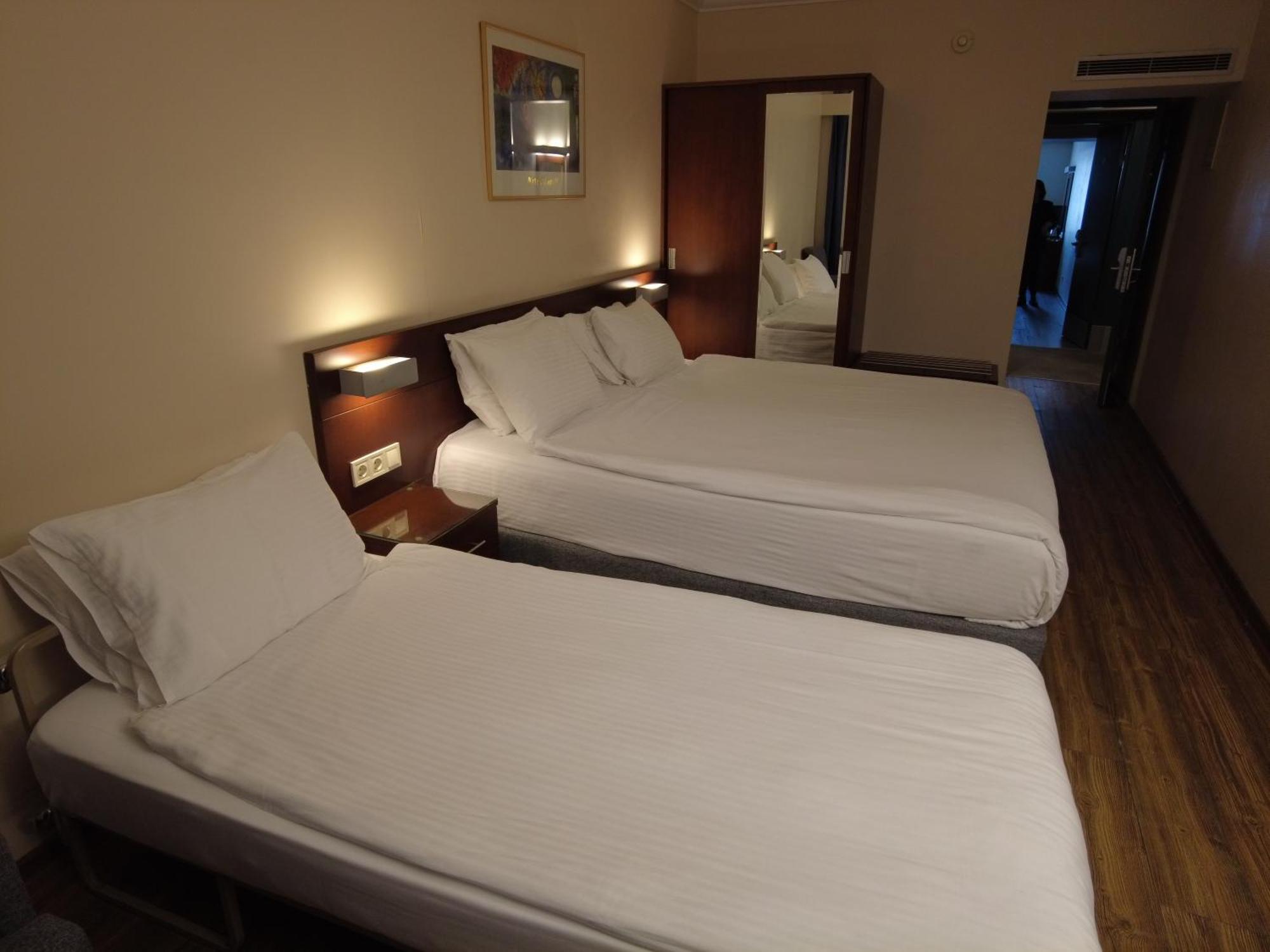 Hotel Feronya 4*